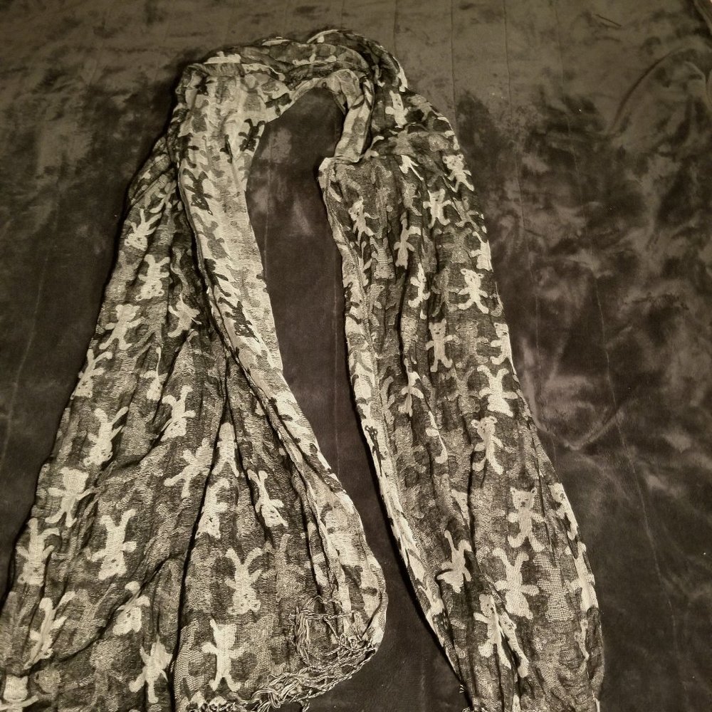 Black and Grey accent scarf